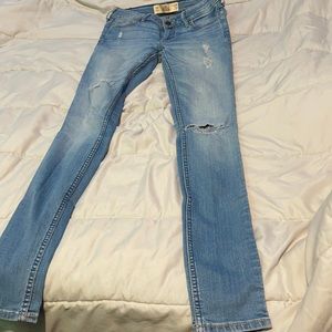 Hollister Ripped Skinny Jeans Size 0R Women’s Junior